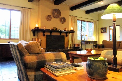 Laughing Waters Guest House lounge